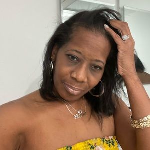 Meet your Posher, Anissa nici